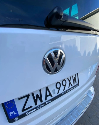 Volkswagen Caravelle cena 159900 przebieg: 107336, rok produkcji 2017 z Wałcz małe 79